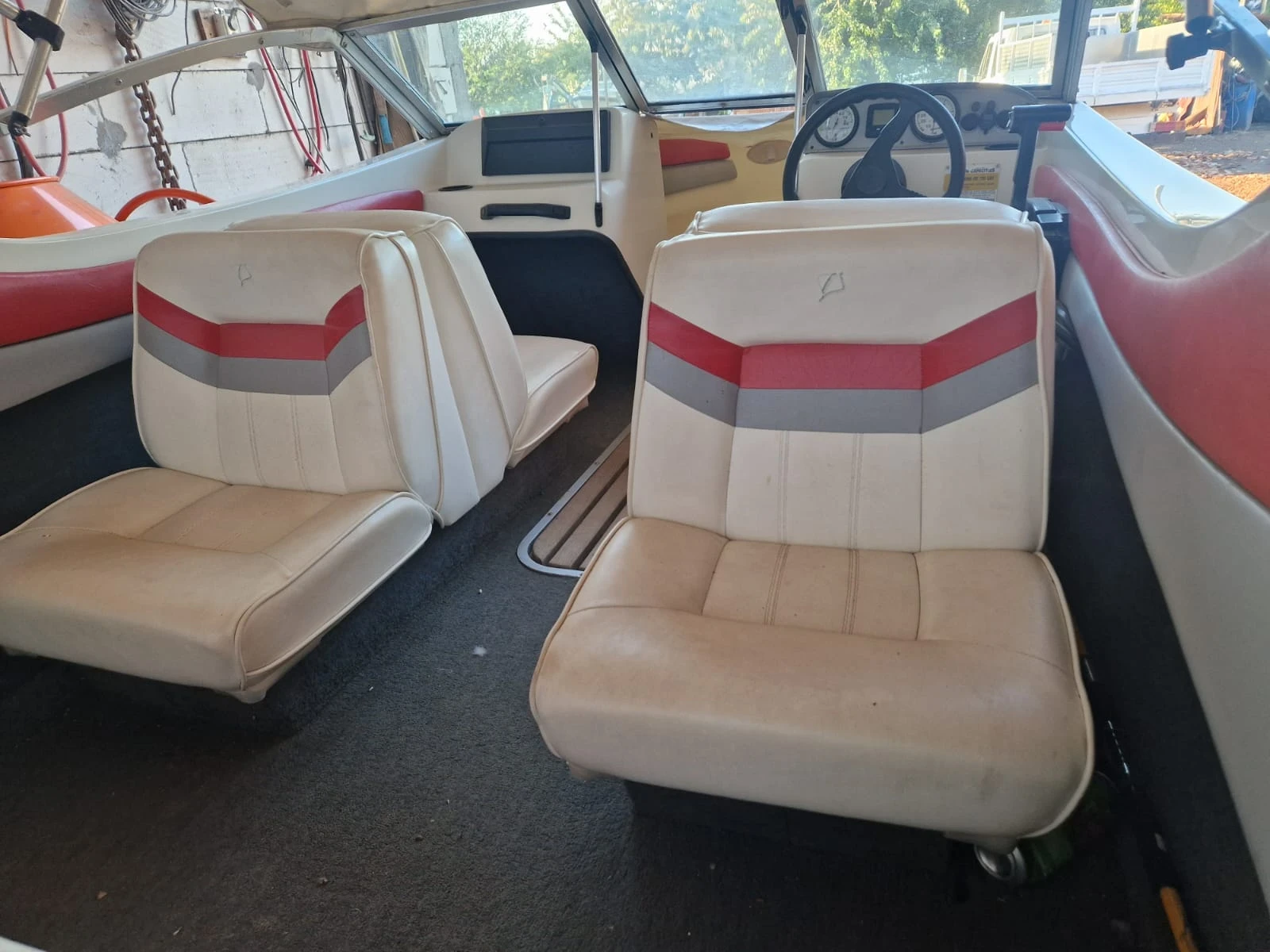 ������� ���� Stingray Bourider | Mobile.bg � ����������� 13