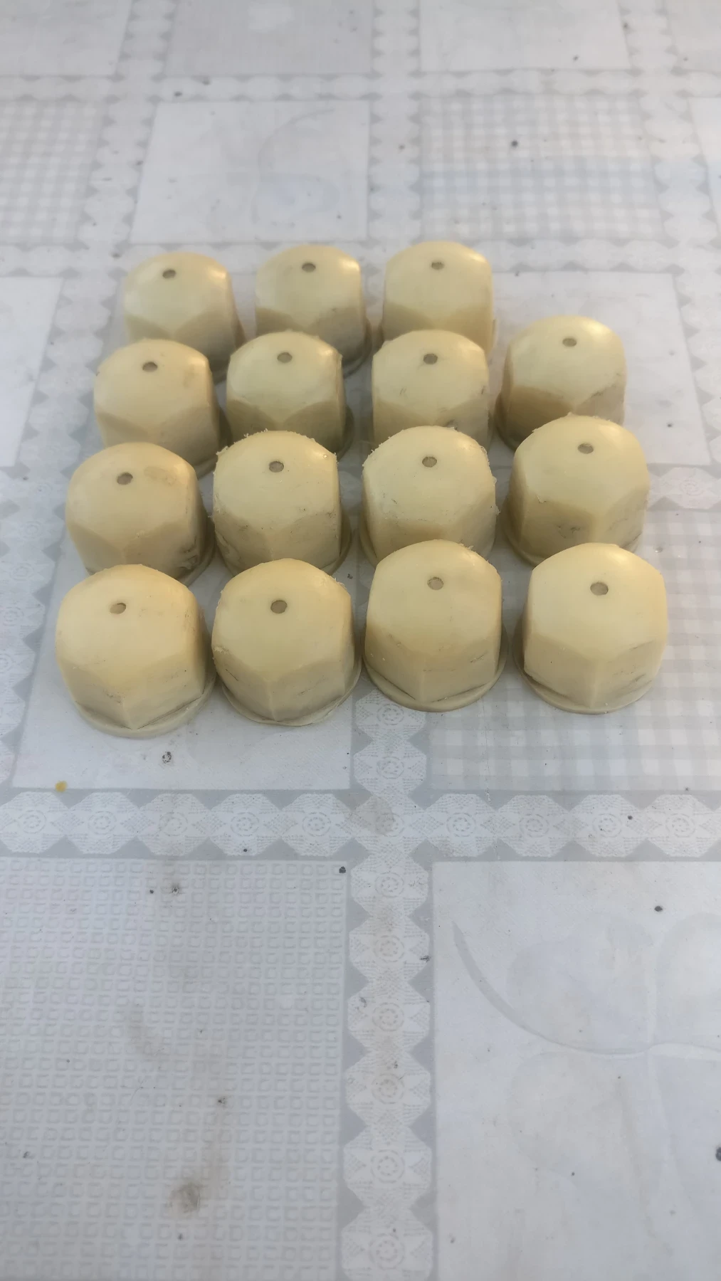    +  LADA | Mobile.bg   4