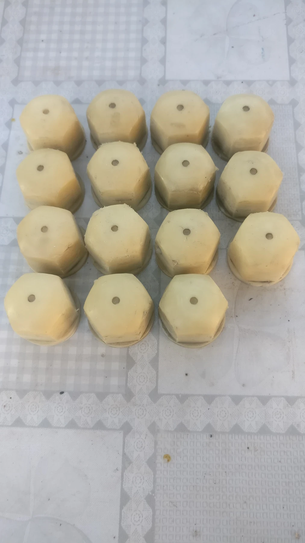    +  LADA | Mobile.bg   3