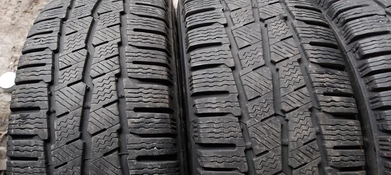 Гуми Зимни 235/65R16, снимка 2 - Гуми и джанти - 30949045