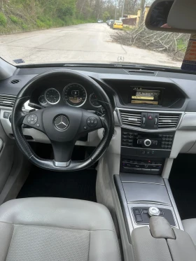Mercedes-Benz E 220, снимка 12