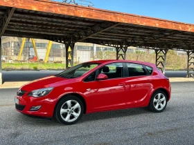 Opel Astra Facelift 1.4 бензин ECO FLEX Топ, снимка 1