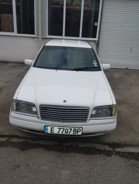 Mercedes-Benz C 180, снимка 3