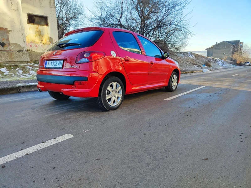 Peugeot 206 1.1, снимка 4 - Автомобили и джипове - 48506097