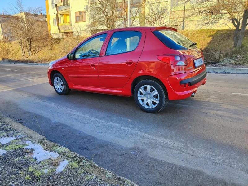 Peugeot 206 1.1, снимка 3 - Автомобили и джипове - 48506097