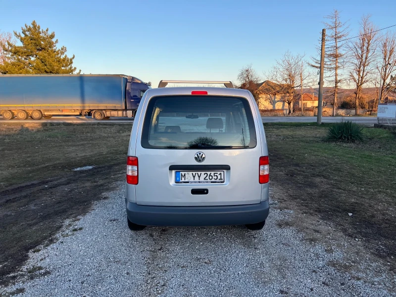 VW Caddy, снимка 9 - Автомобили и джипове - 48604247