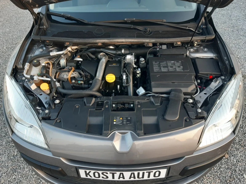 Renault Megane КАТО НОВА, снимка 17 - Автомобили и джипове - 51252260