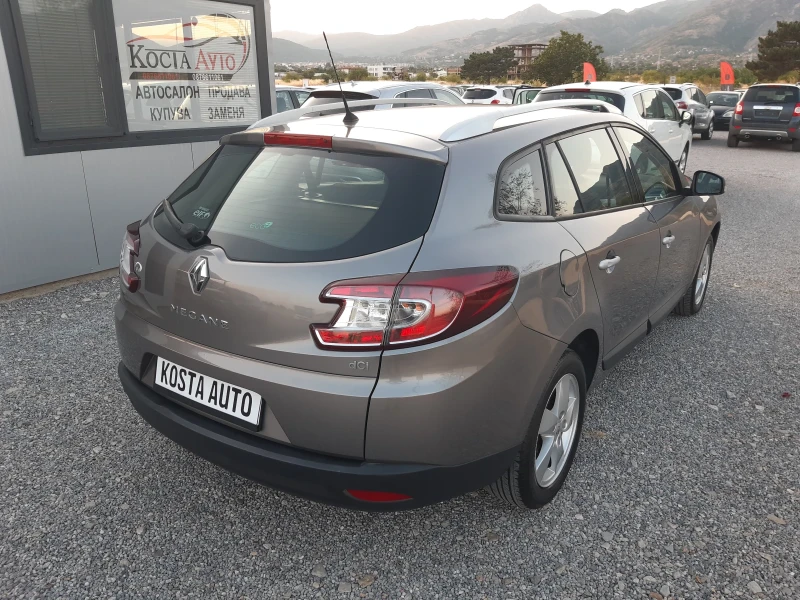 Renault Megane КАТО НОВА, снимка 4 - Автомобили и джипове - 51252260