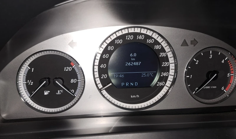 Mercedes-Benz C 220 Om646, снимка 11 - Автомобили и джипове - 51318946