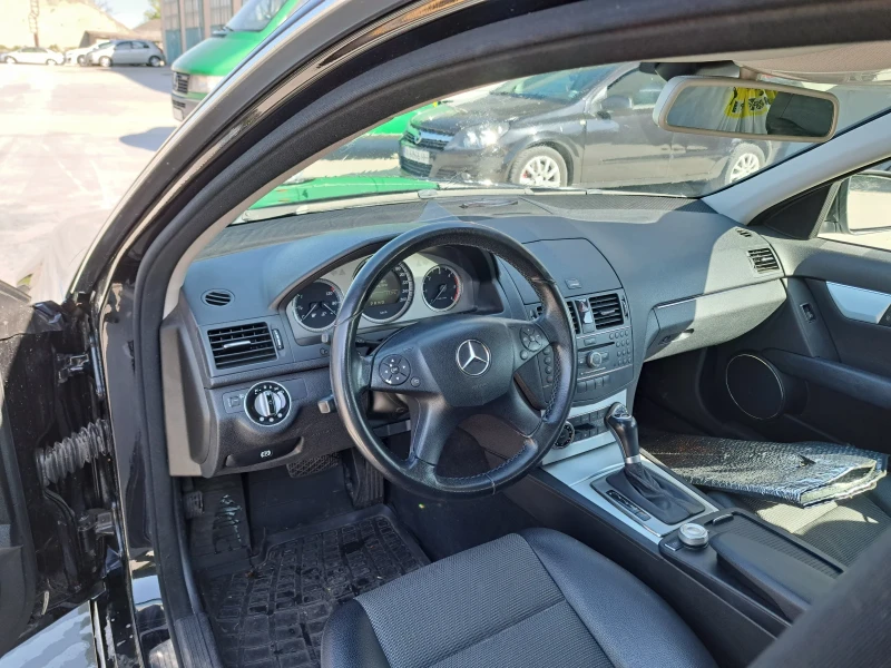 Mercedes-Benz C 220 Om646, снимка 8 - Автомобили и джипове - 51318946