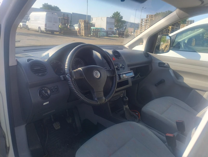 VW Caddy, снимка 8 - Автомобили и джипове - 51337705