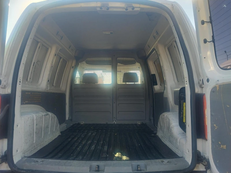 VW Caddy, снимка 9 - Автомобили и джипове - 51337705