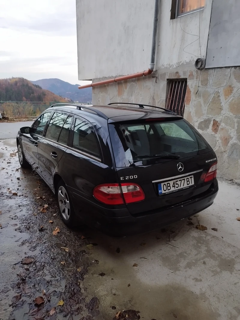 Mercedes-Benz E 200 Kompressor, снимка 6 - Автомобили и джипове - 52280968