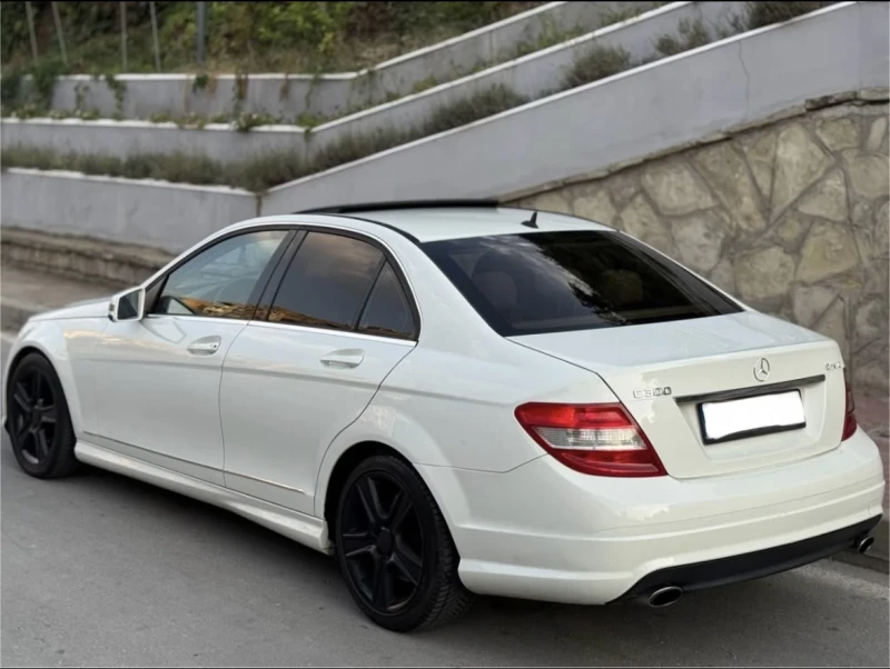 Mercedes-Benz C 300, снимка 4 - Автомобили и джипове - 52365785