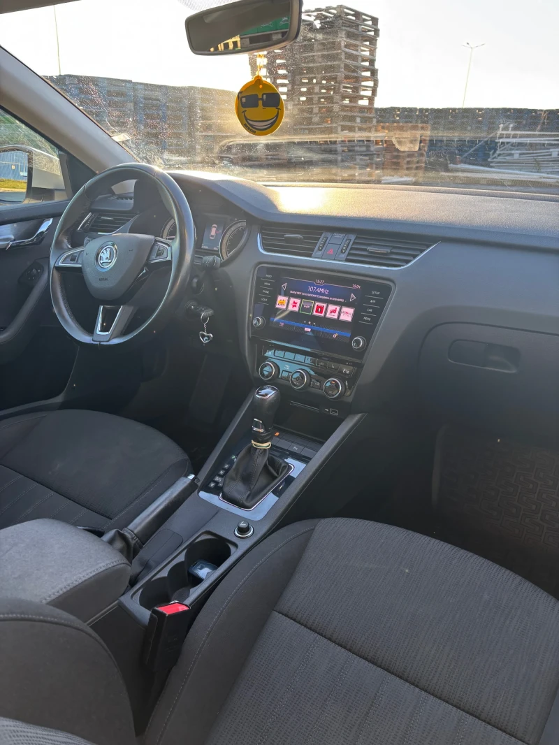 Skoda Octavia, снимка 10 - Автомобили и джипове - 52417557