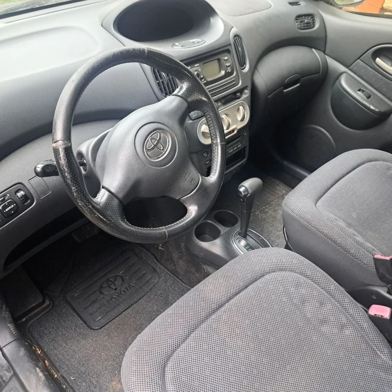 Toyota Yaris verso АВТОМАТИК , снимка 6 - Автомобили и джипове - 52671855