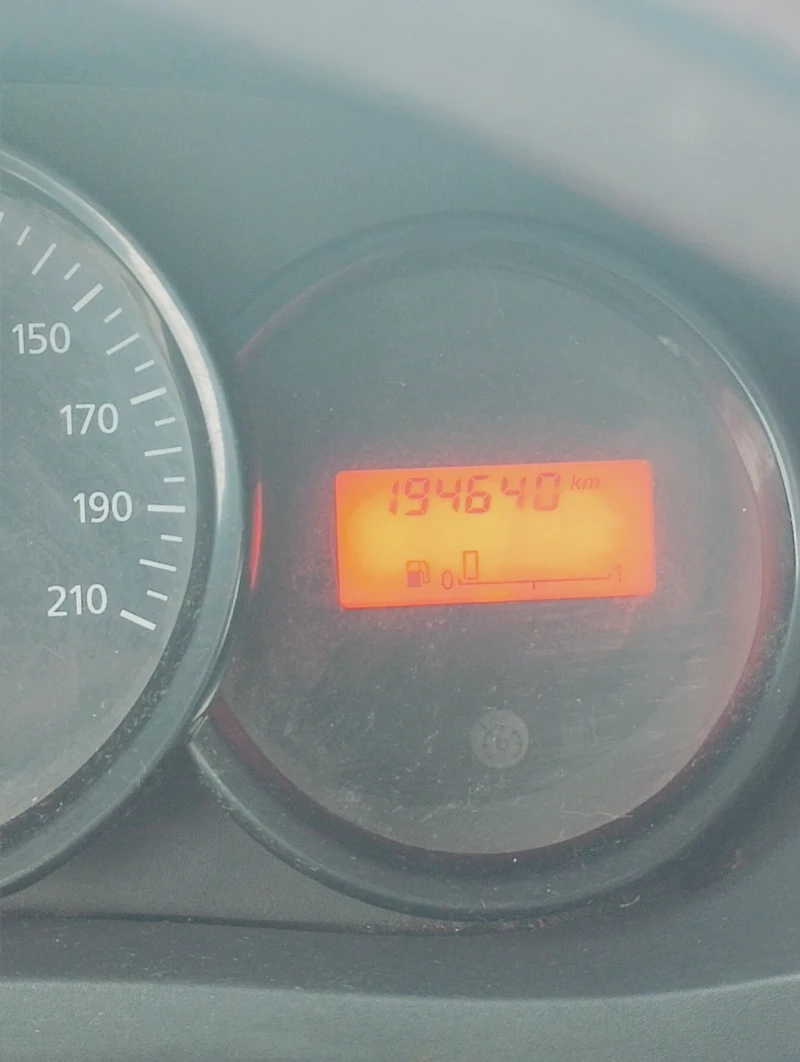 Dacia Dokker 1.6i, снимка 5 - Автомобили и джипове - 53241221