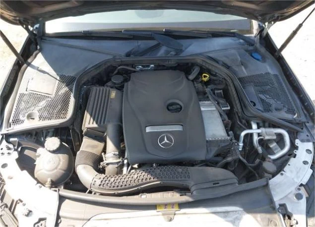 Mercedes-Benz C 300, снимка 11 - Автомобили и джипове - 48448740