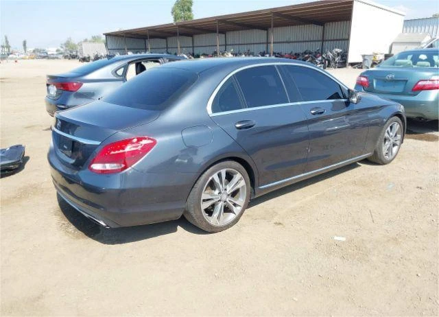 Mercedes-Benz C 300, снимка 4 - Автомобили и джипове - 48448740