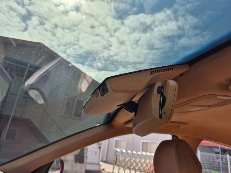 Genesis G70 2.0T, снимка 11 - Автомобили и джипове - 55038640