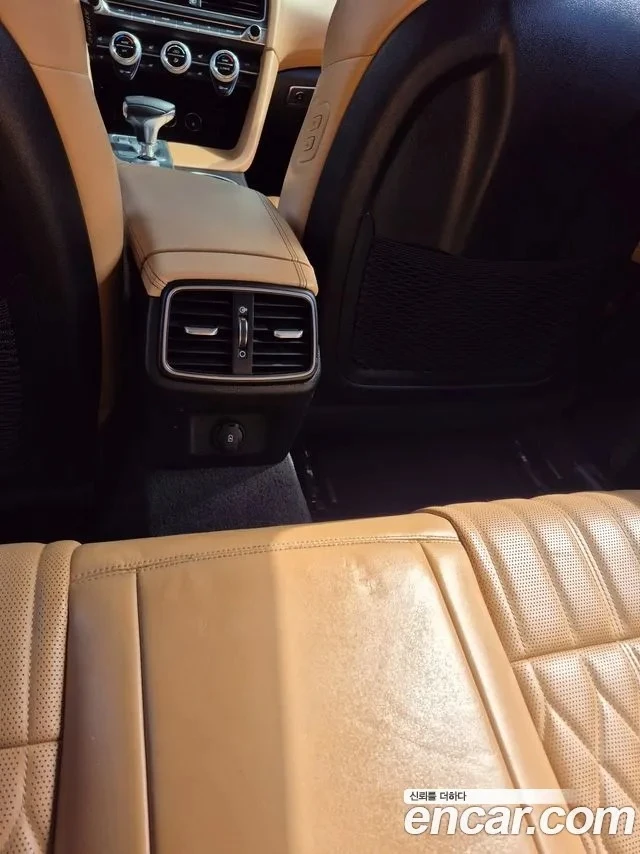 Genesis G70 2.0T, снимка 14 - Автомобили и джипове - 55038640