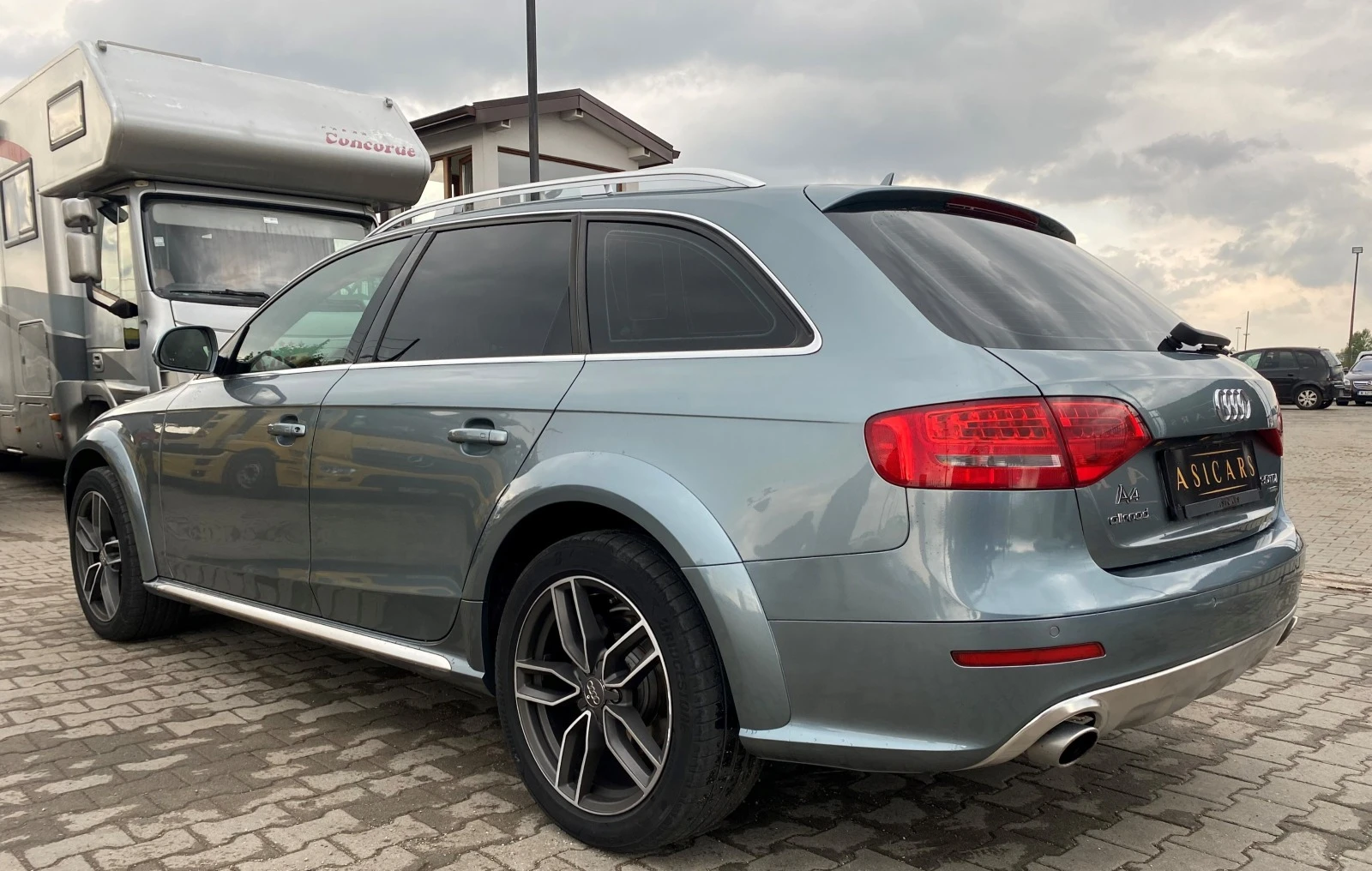 Audi A4 Allroad 3.0D QUATTRO AUTOMATIC EURO 5A - изображение 3