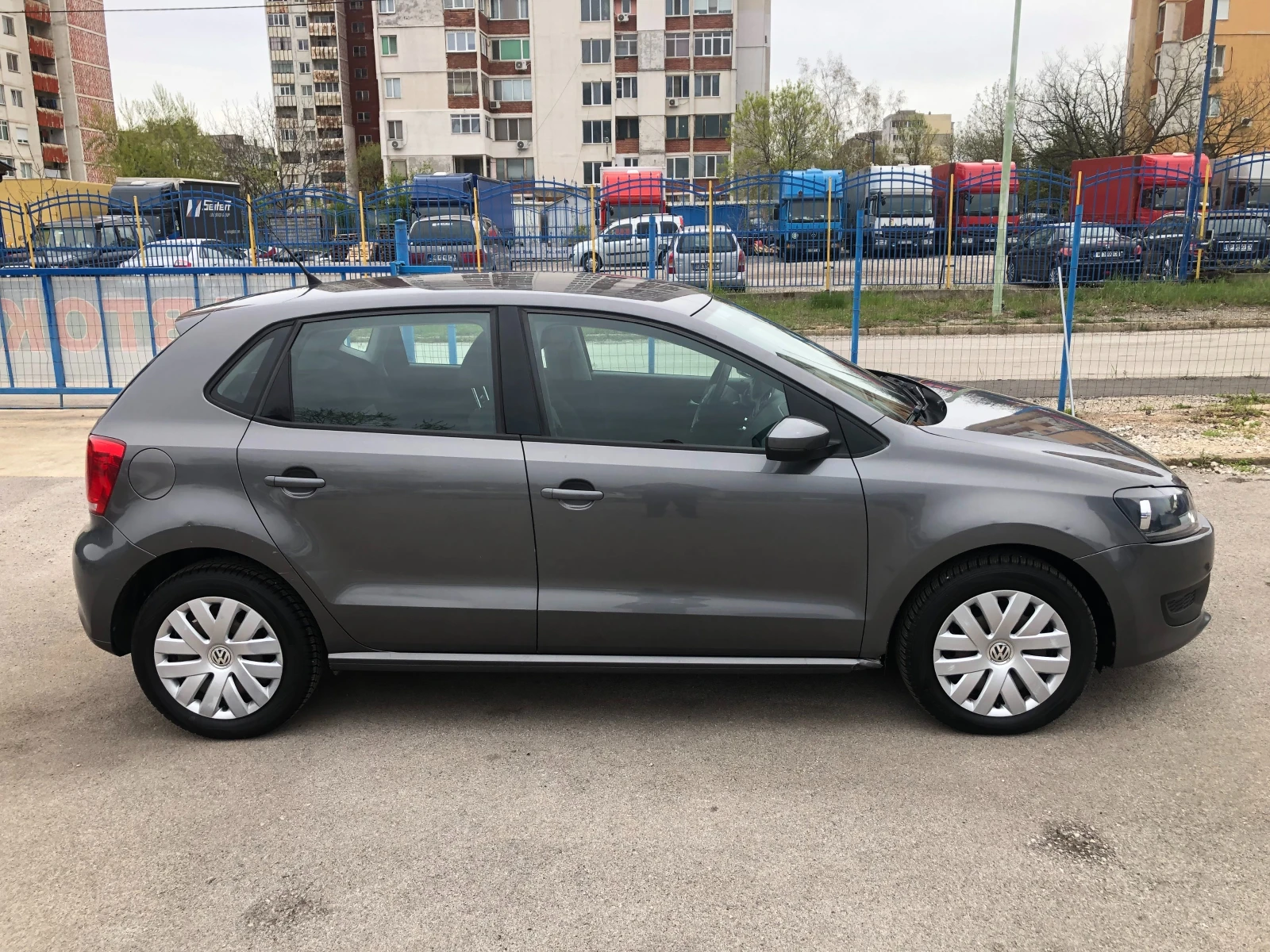 VW Polo РЕАЛНИ КИЛОМЕТРИ! - изображение 3