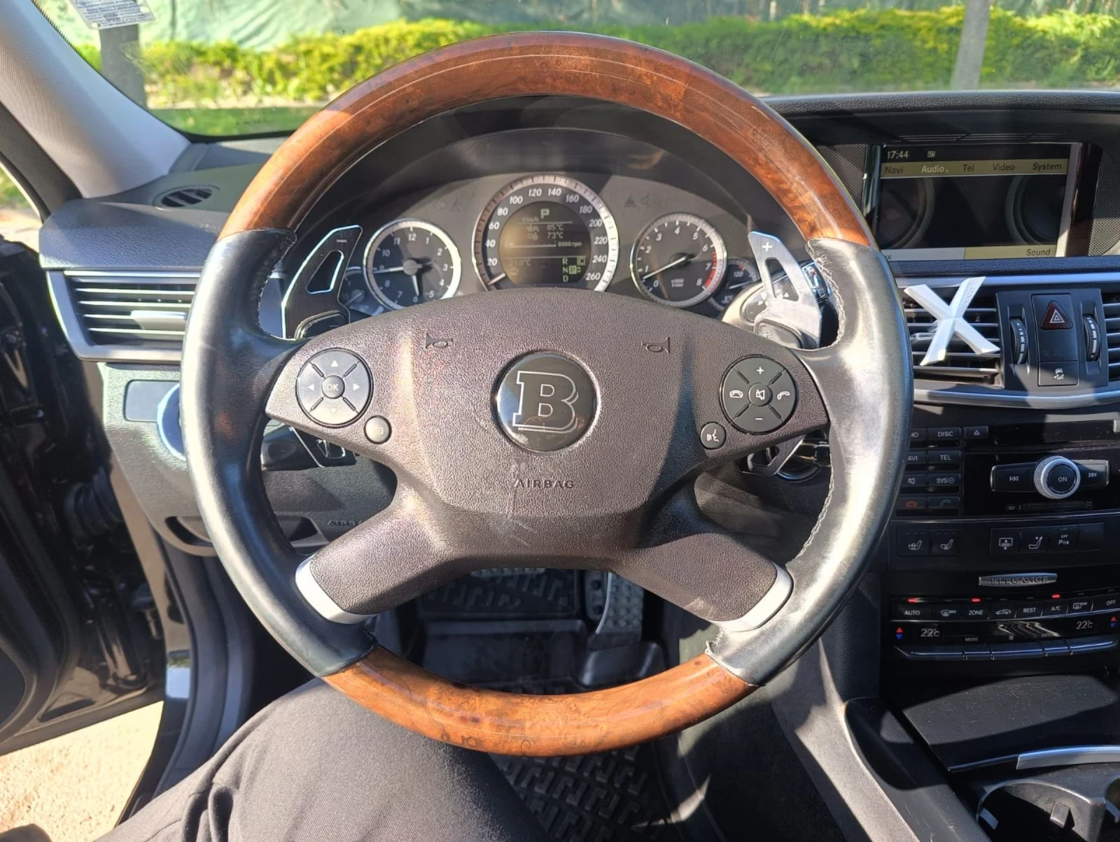 Mercedes-Benz E 500 E500 - изображение 10