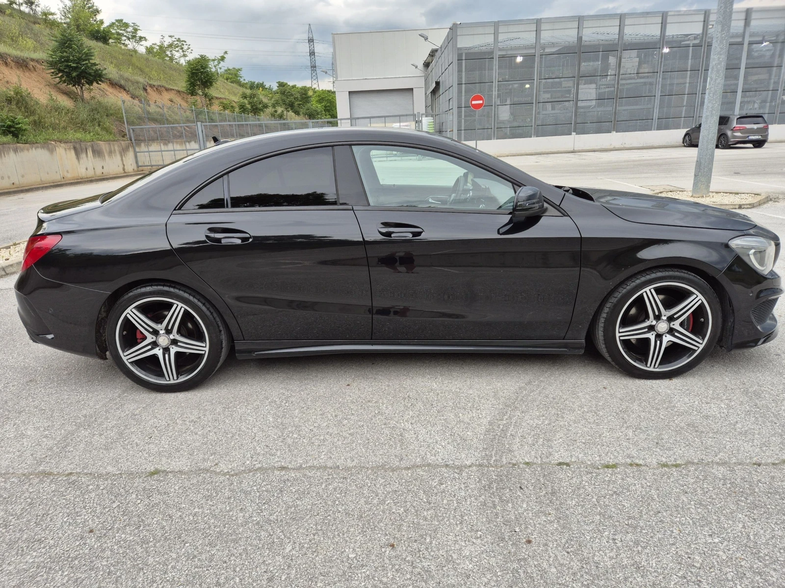 Mercedes-Benz CLA 250 4 MATIC AMG-LINE - изображение 4
