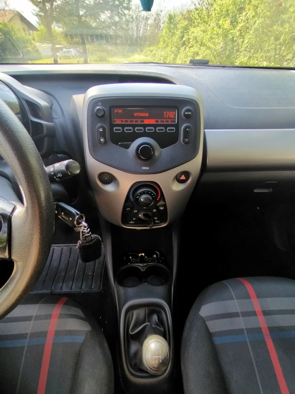 Peugeot 108 Продава се Peugeot 108   Ноември 2014, с газ - изображение 4
