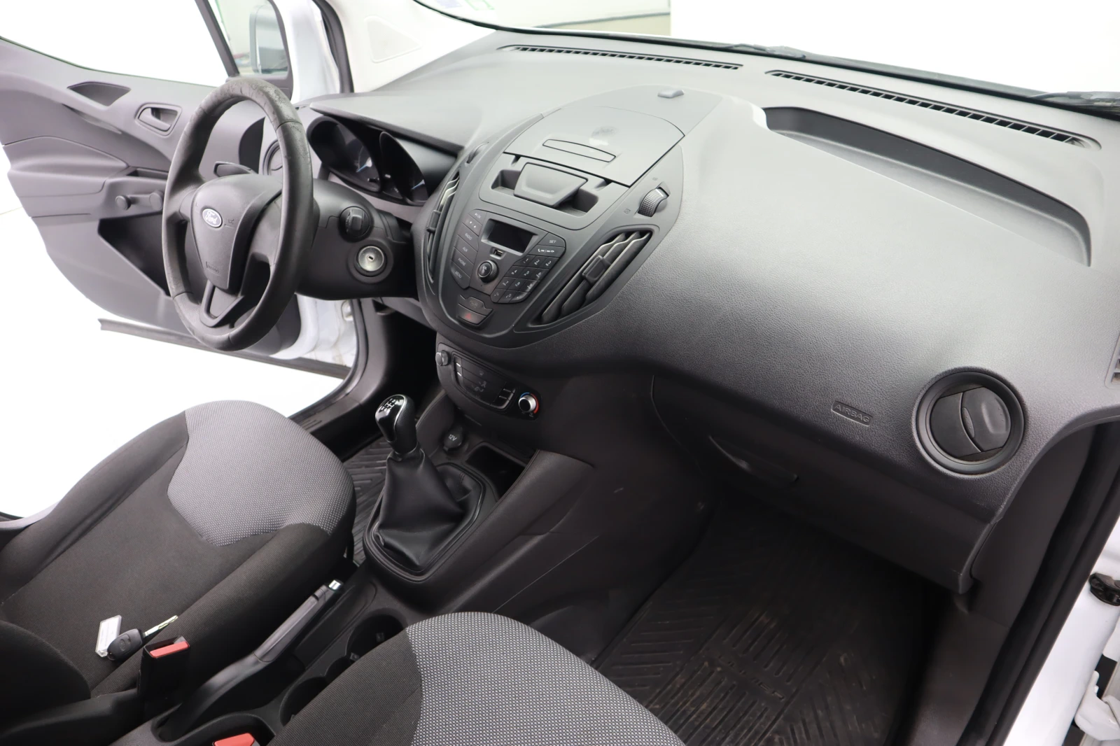 Ford Courier 1.5 | Mobile.bg — изображение 12
