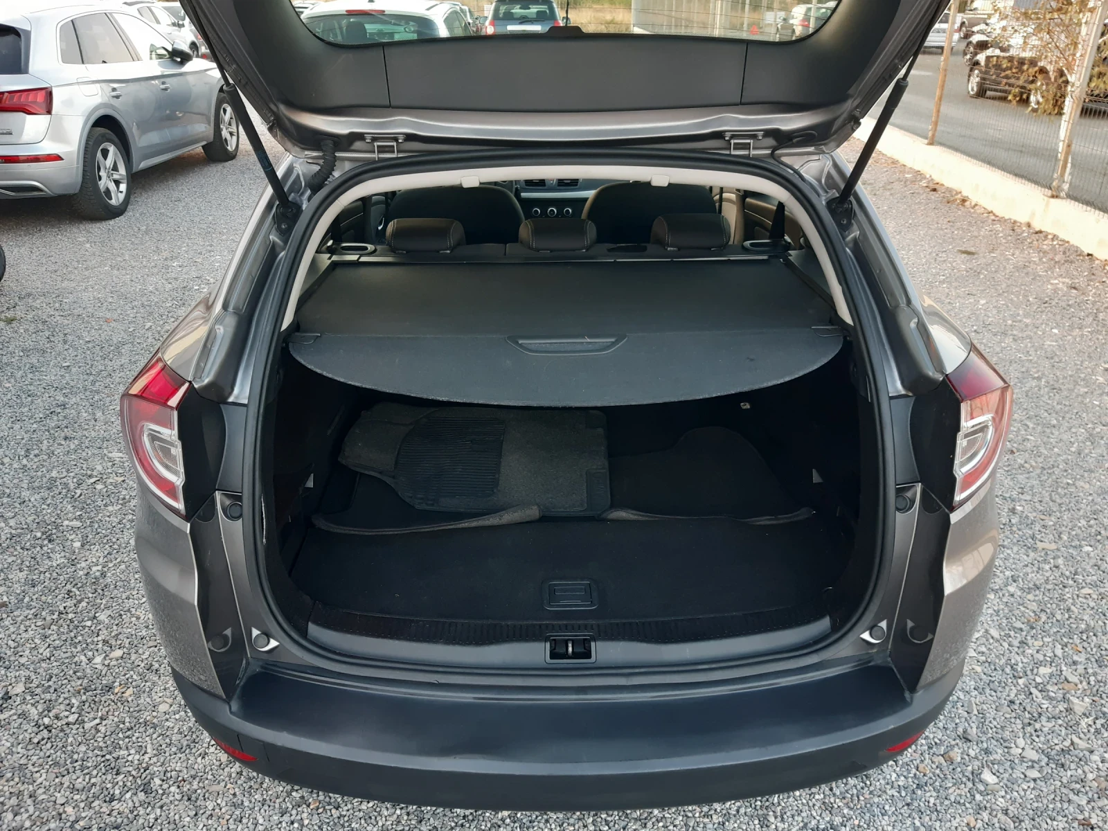 Renault Megane   | Mobile.bg   16