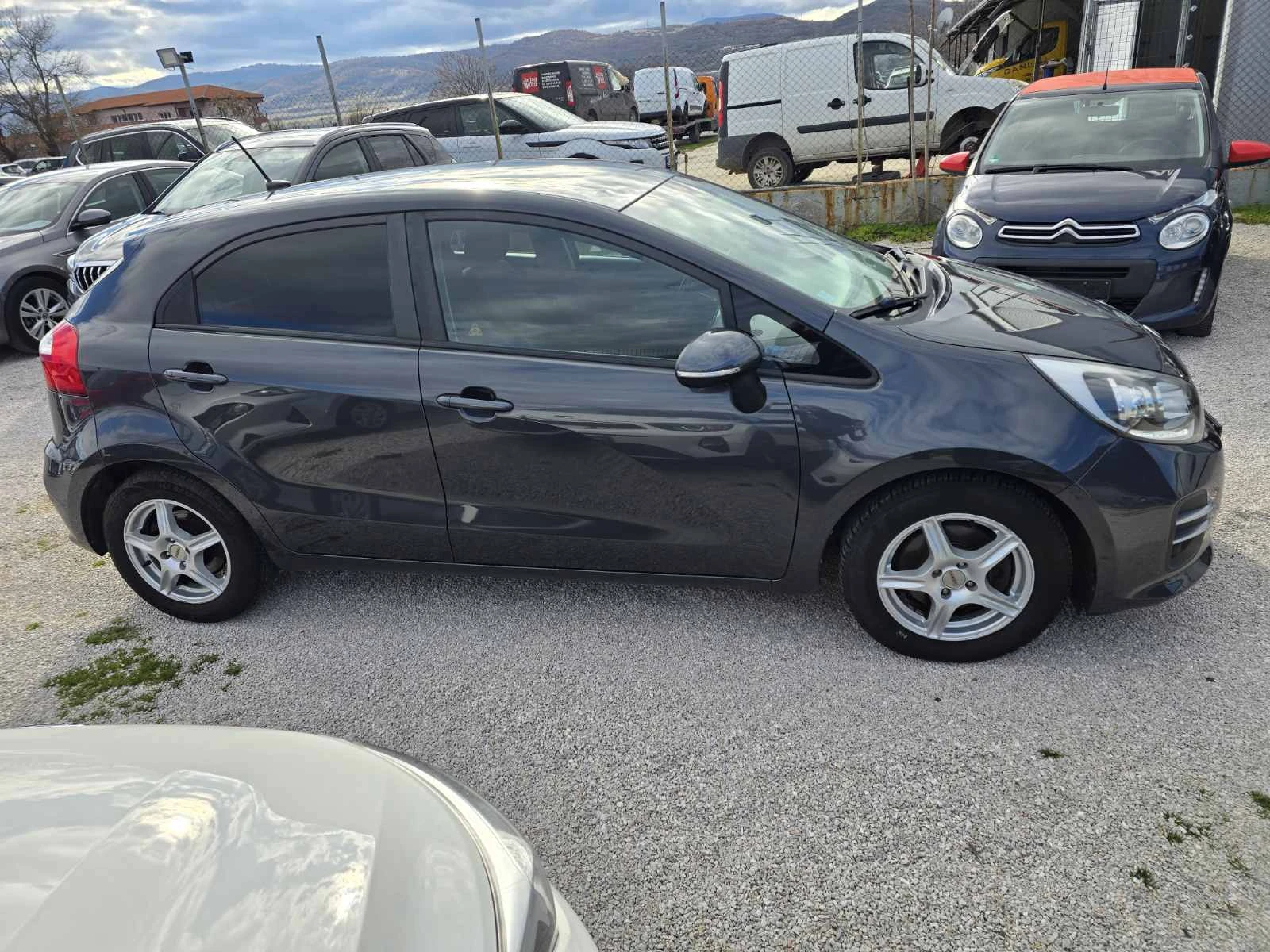 Kia Rio 1.4 CRDI Навигация| Камера| Джанти - изображение 8