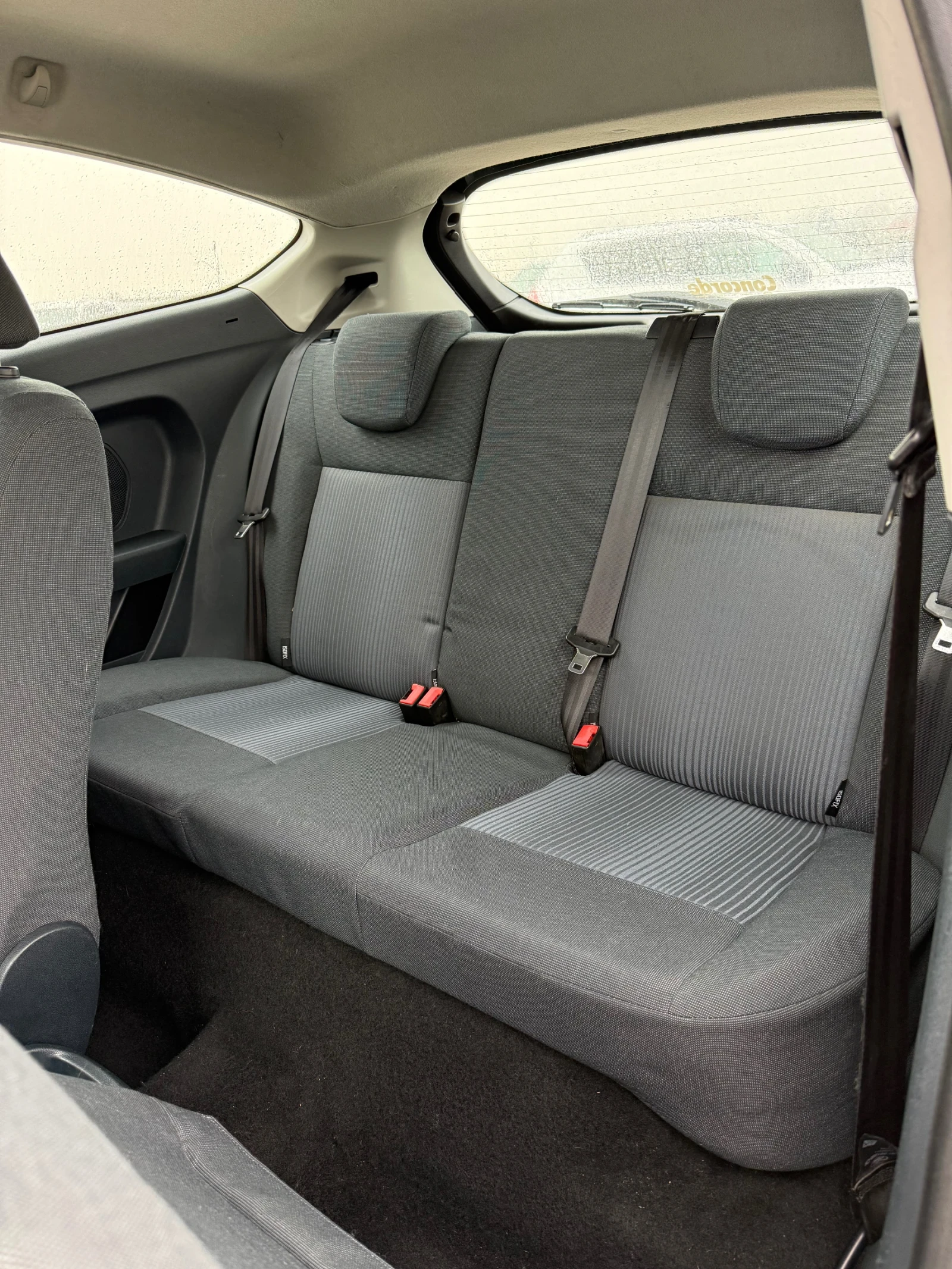 Ford Fiesta 1.4 TDCi, снимка 9 - Автомобили и джипове - 53719898