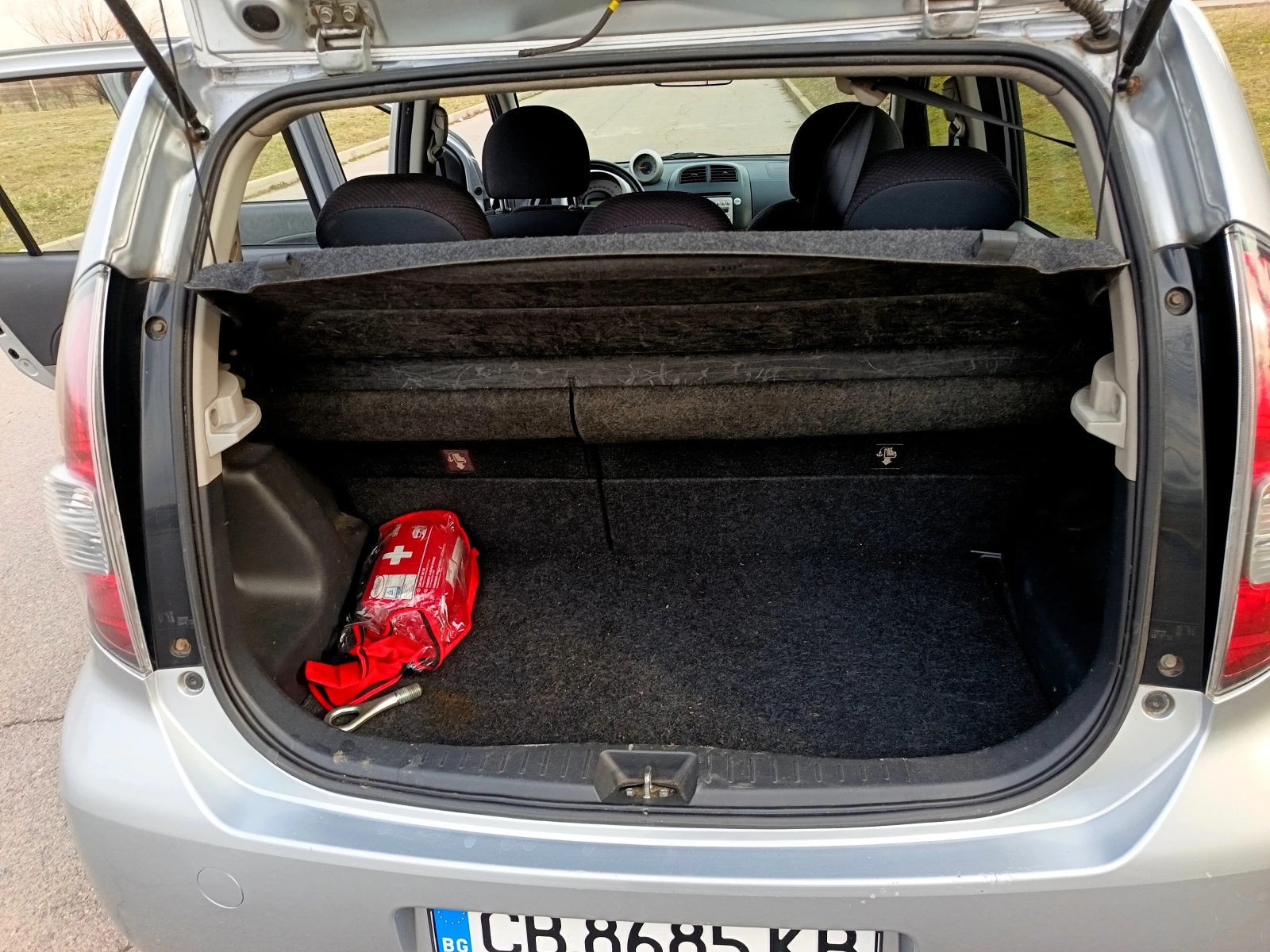 Daihatsu Sirion 1.3 TWIN CAM 16V A/C 4цилиндъра TOYOTA - изображение 10