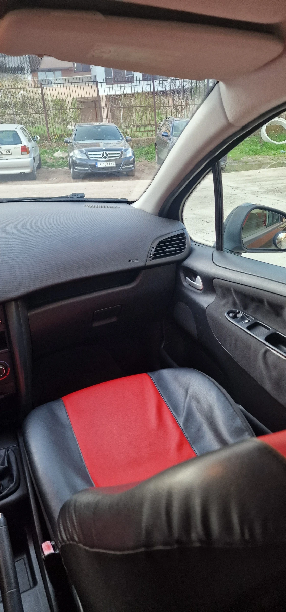 Peugeot 207, снимка 12 - Автомобили и джипове - 53979266