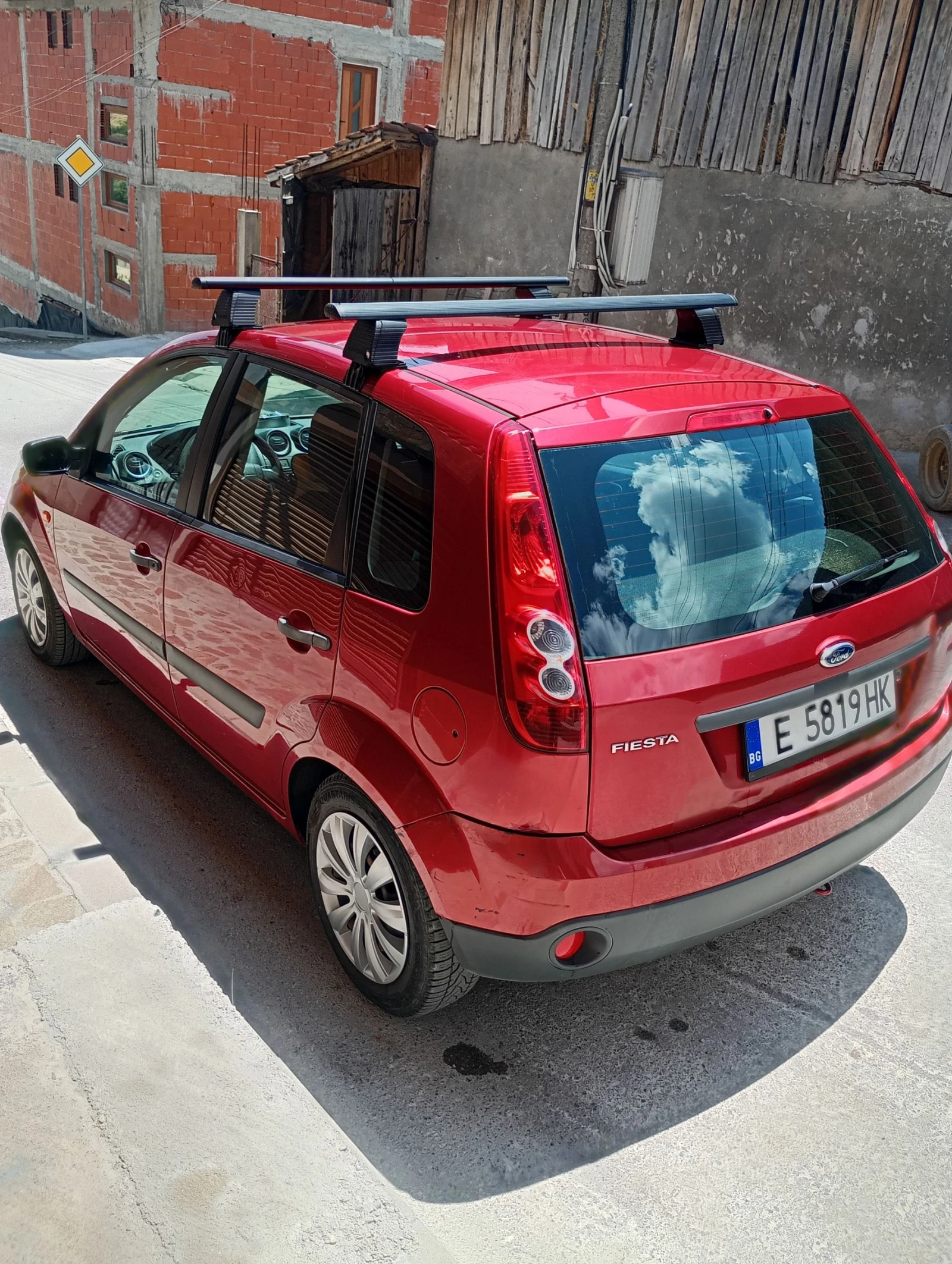 Ford Fiesta, снимка 2 - Автомобили и джипове - 54101299