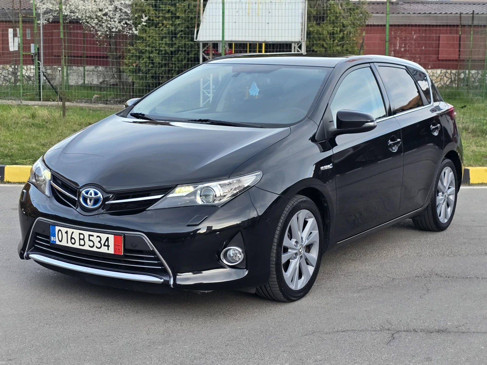 Toyota Auris Топ състояние лизинг , снимка 7 - Автомобили и джипове - 54115874
