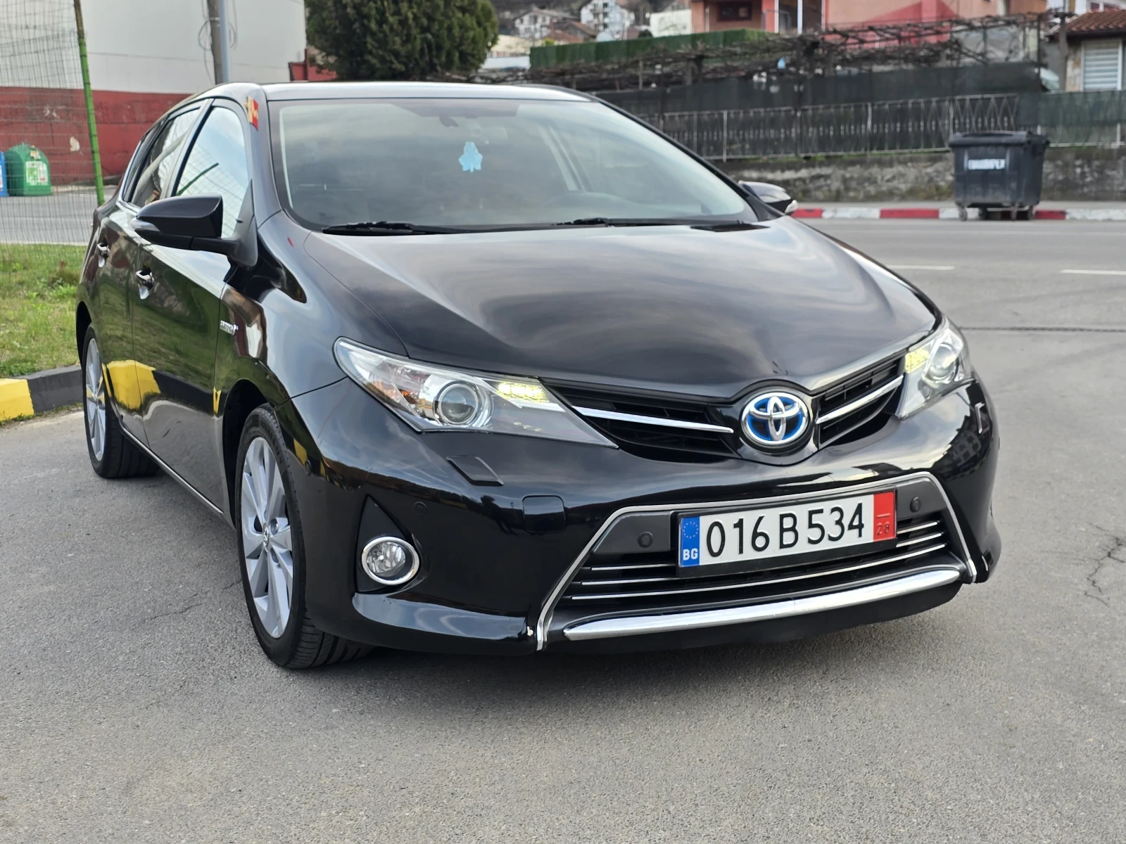 Toyota Auris Топ състояние лизинг 