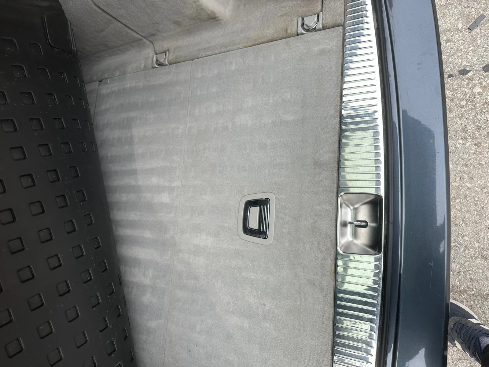 Mercedes-Benz E 220, снимка 9 - Автомобили и джипове - 54207861