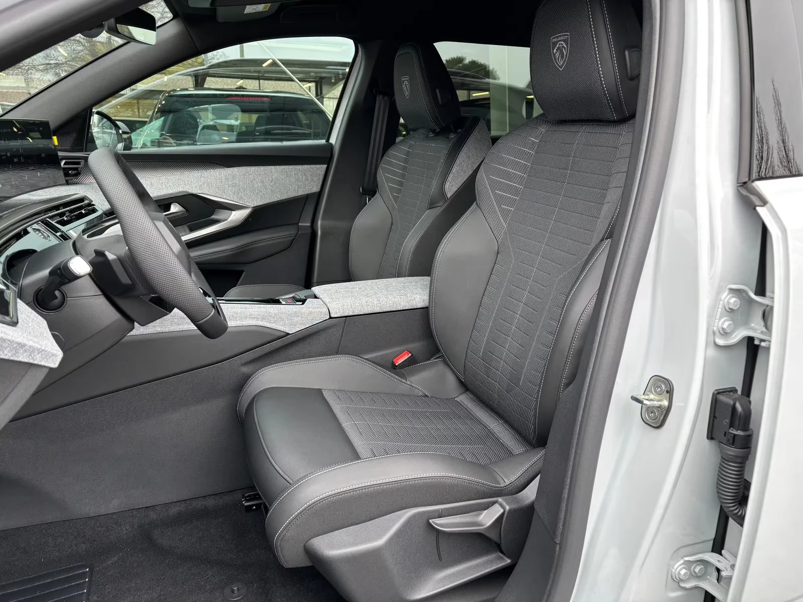 Peugeot 5008 ���!/GT/MHEV 145HP/7SEATS/CAM/NAVI/220h | Mobile.bg � ����������� 6