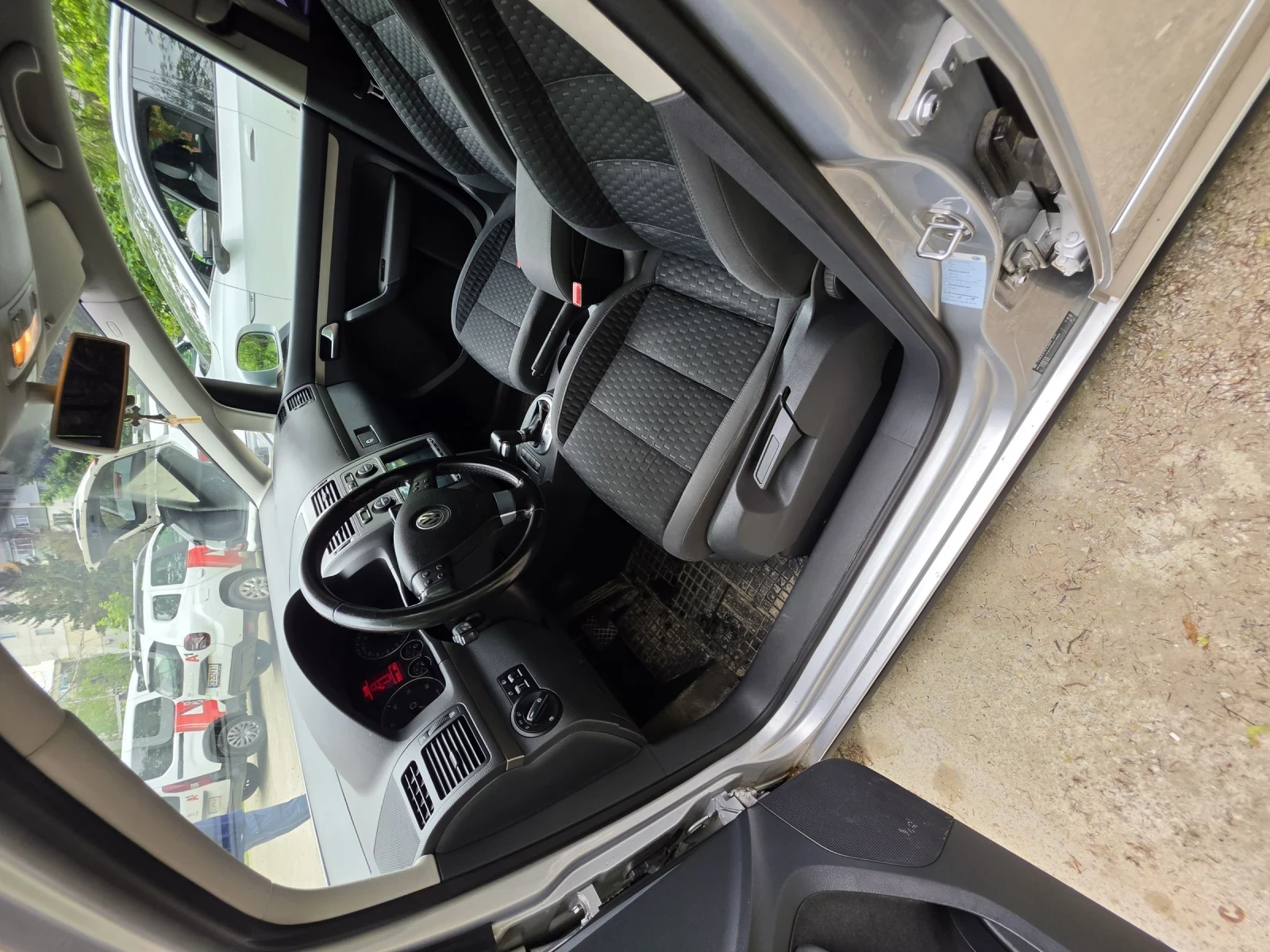 VW Touran 2.0 140�.� | Mobile.bg � ����������� 8