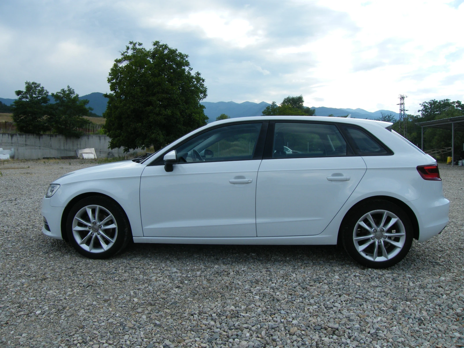 Audi A3 1.6 105кс NAVI KSENON, снимка 6 - Автомобили и джипове - 55215619