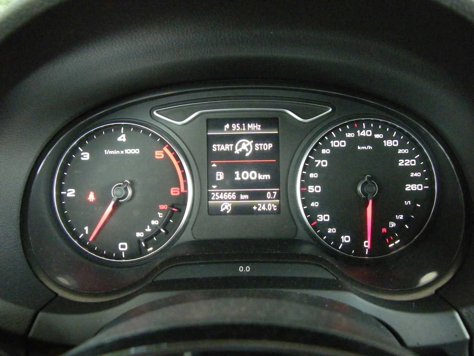 Audi A3 1.6 105кс NAVI KSENON, снимка 7 - Автомобили и джипове - 55215619
