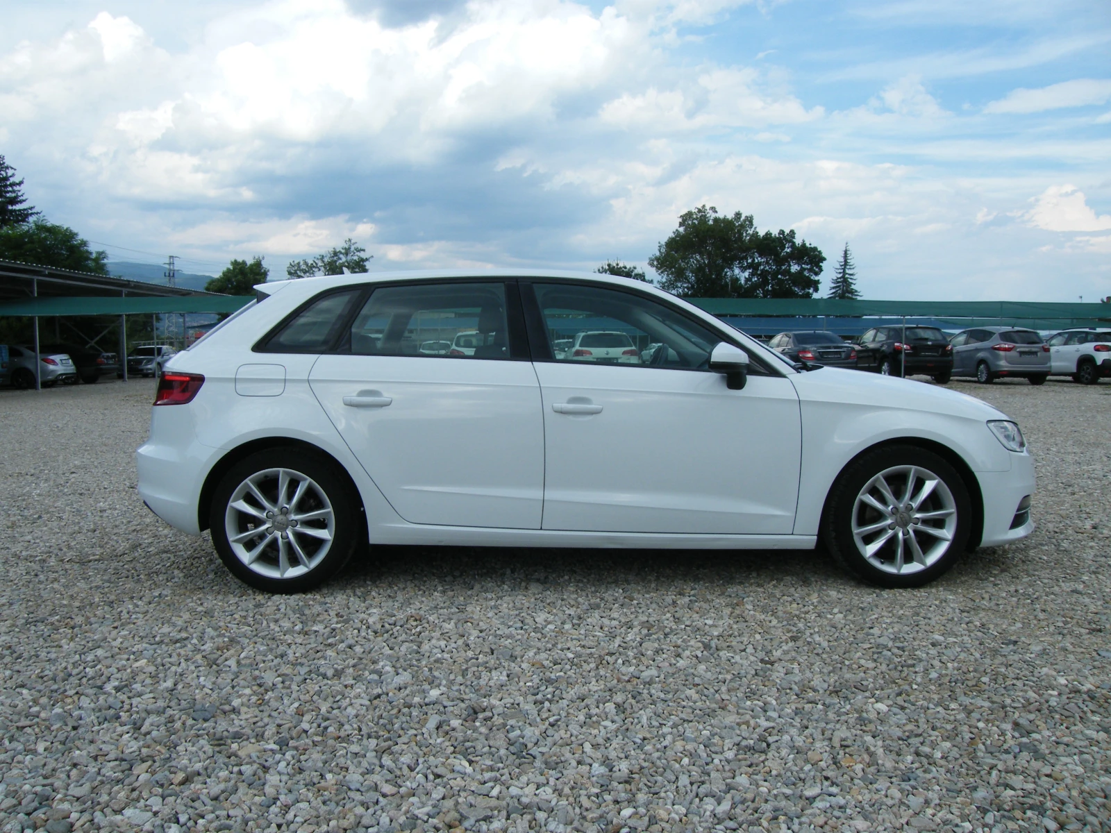 Audi A3 1.6 105кс NAVI KSENON, снимка 3 - Автомобили и джипове - 55215619