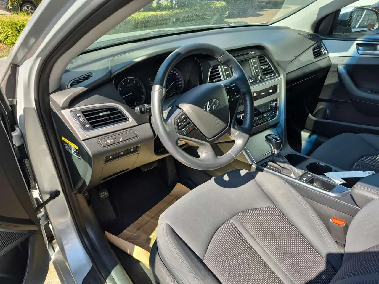 Hyundai Sonata * 2.4L GLS * АВТОКРЕДИТ БЕЗ ПЪРВОНАЧАЛНА ВНОСКА* , снимка 5 - Автомобили и джипове - 55511252