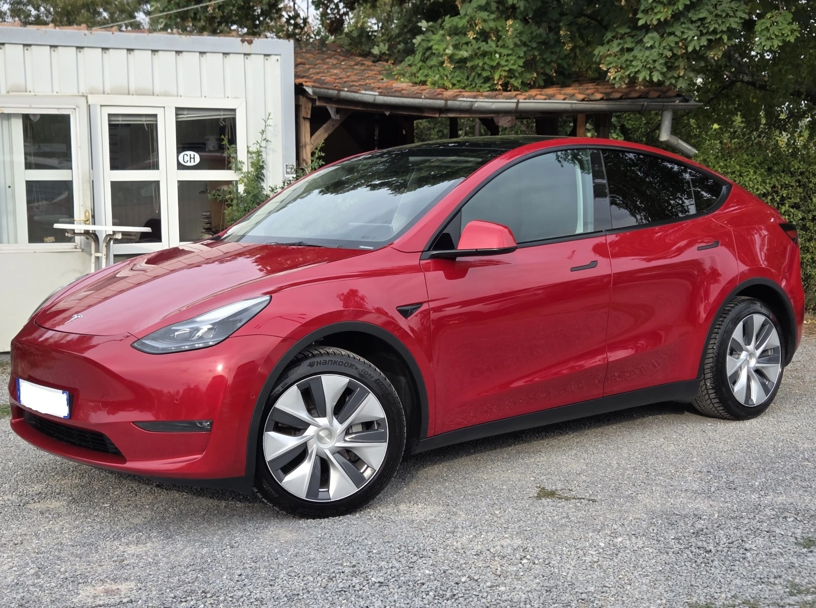 Tesla Model Y LONG RANGE DUAL MOTOR 514 kc. AWD 90000km, снимка 2 - Автомобили и джипове - 55826086