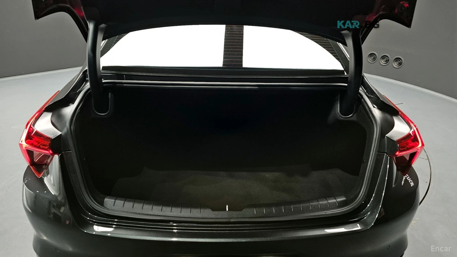 Kia K8 NOBLESSE FULL| 360| DISTO| ОБУХ| MIRROR CAM| БЕЗ У, снимка 17 - Автомобили и джипове - 56092004