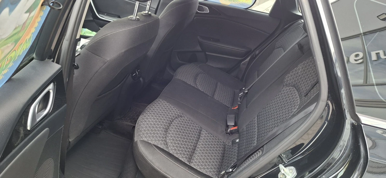 Kia Ceed 1.6 PHEV Executive, снимка 13 - Автомобили и джипове - 56524107