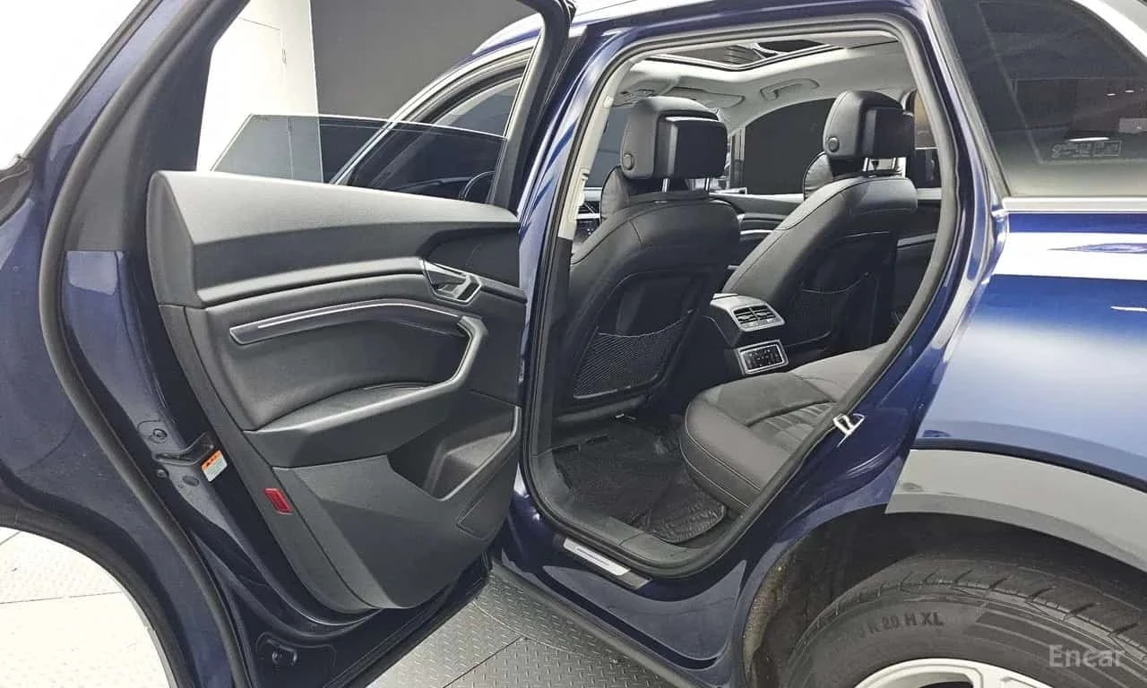 Audi E-Tron * 50 Quattro * , снимка 12 - Автомобили и джипове - 56736709